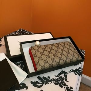 Gucci Red/Beige GG Wallet w/Pearl Tag